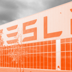 Віцепрезидент Tesla пішов після 13 років — чому