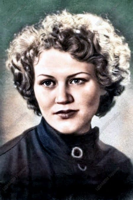 Ліна Костенко Біографія: життя, творчість і вплив