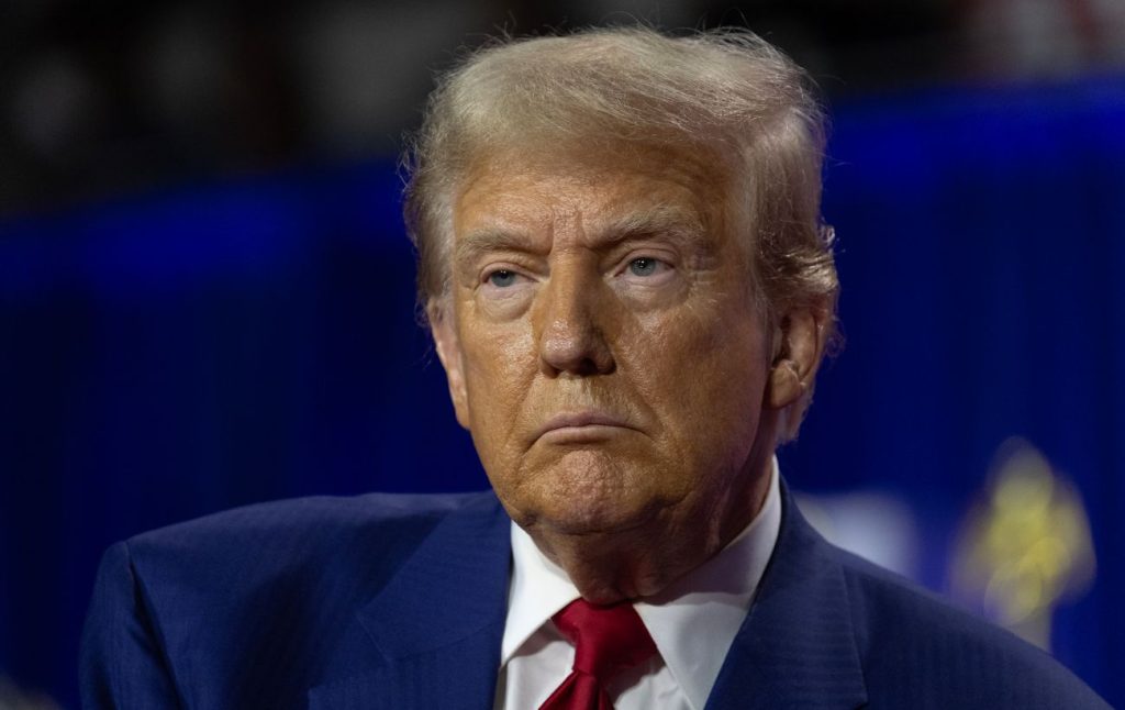 Скільки Років Трампу: Детальна інформація про вік Дональда Трампа, його біографію, особисте життя та кар'єру