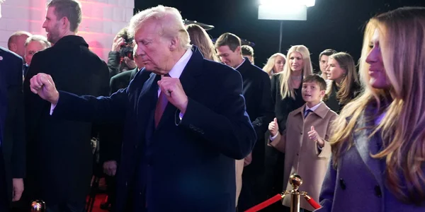 Скільки Років Трампу: Детальна інформація про вік Дональда Трампа, його біографію, особисте життя та кар'єру