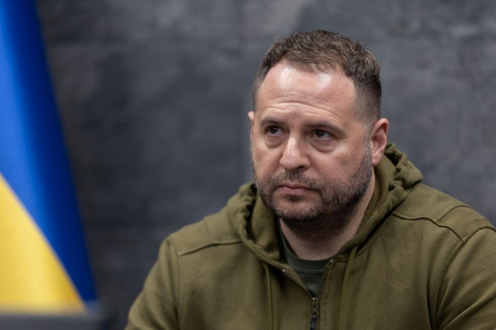 Андрій Єрмак Національність: подробная биография и профессиональный путь