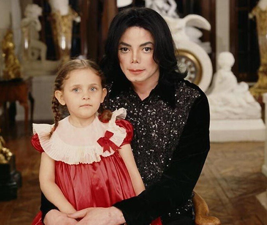 Дочь Майкла Джексона — Парис Джексон: жизнь, творчество и мировая известность