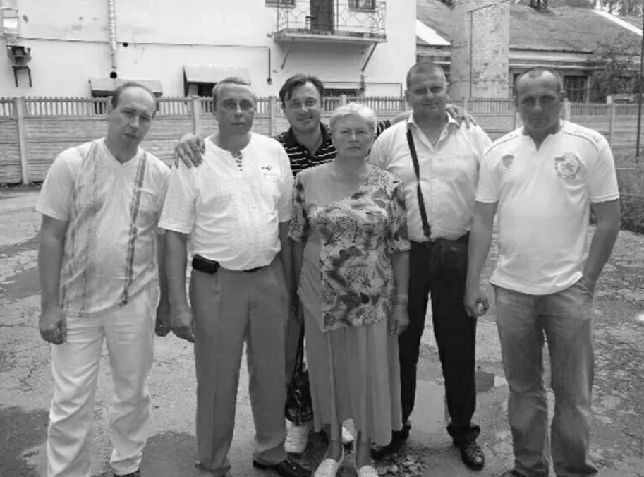 Залужний Батьки Національність: Биография, личная жизнь и карьера