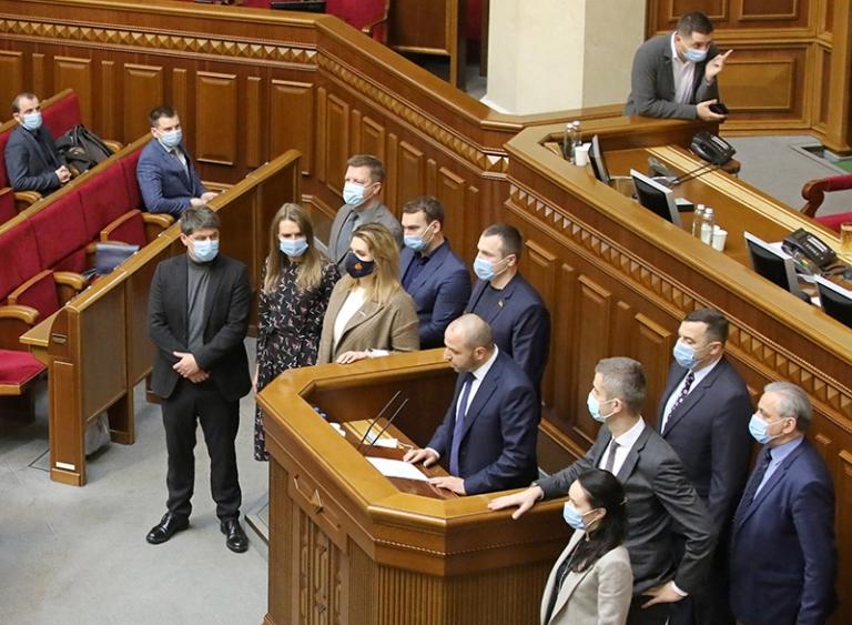 Рустем Умеров Жена Фото: подробности личной жизни и карьеры